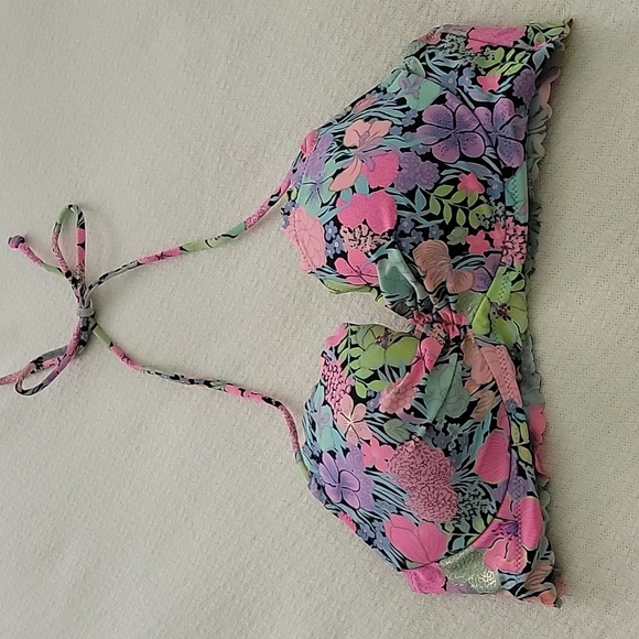 Bikini - Picture 6 of 7